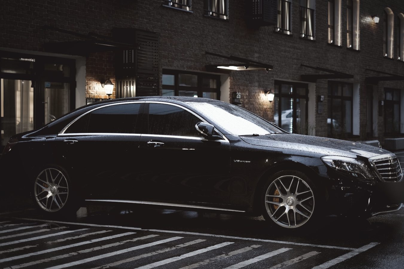 Luxury Saloon — Mercedes-Benz S-Class, BMW 7 Series or equivalent